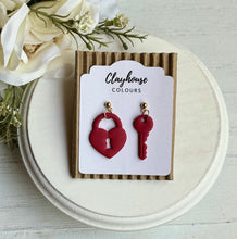 Load image into Gallery viewer, Heart & Keys