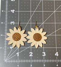 Load image into Gallery viewer, Large Sunflowers