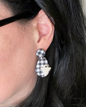 Load image into Gallery viewer, Gingham Ghost