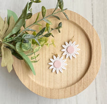 Load image into Gallery viewer, White Daisy Dangles