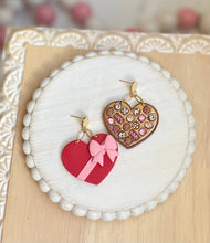 Load image into Gallery viewer, Valentine’s Day Chocolate Box