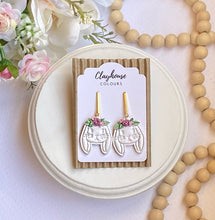 Load image into Gallery viewer, Floral Bunnies