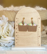 Load image into Gallery viewer, Floral Basket