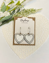 Load image into Gallery viewer, Heart Hoops