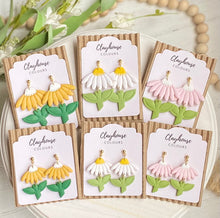 Load image into Gallery viewer, Upturned Daisies