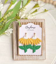 Load image into Gallery viewer, Upturned Daisies